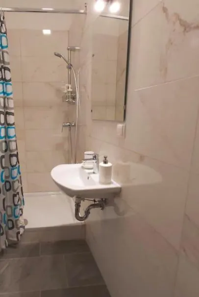 Cozy New Apartment Near Hannovermarkt Vienna Austria